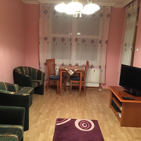 Yuliya 9 Apartment Heviz Exterior photo