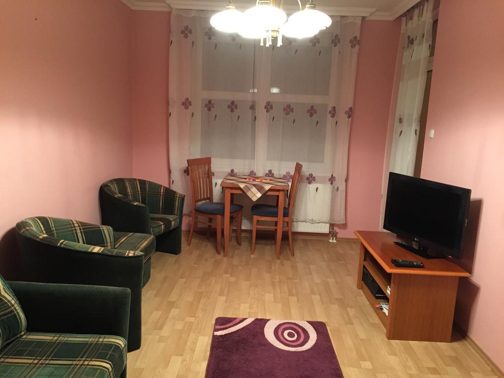Yuliya 9 Apartment Heviz Exterior photo